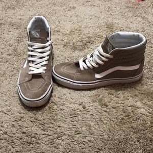 Size 10 women’s Van high tops